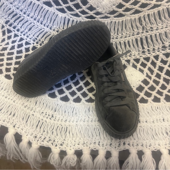 Puma Fenty Sneakers by Rihanna - Picture 4 of 4